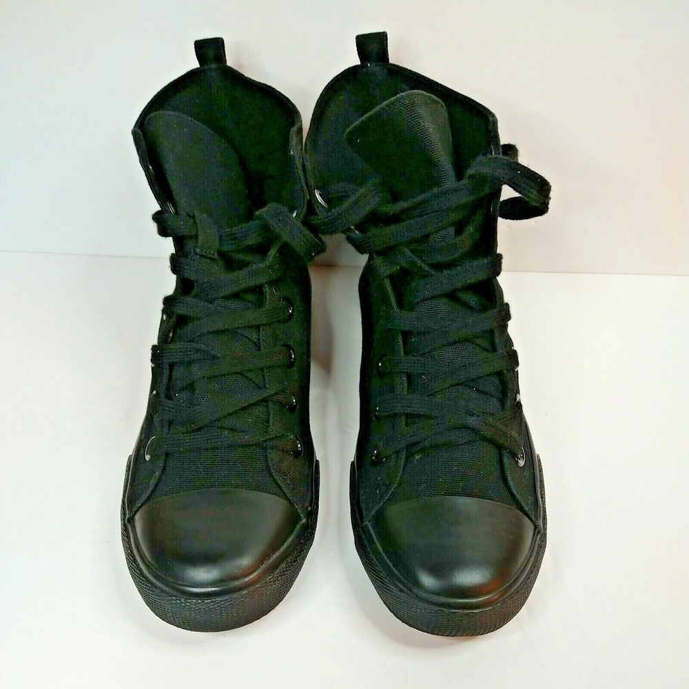 Mossino all black high top sneakers size 8 Ladies!‎